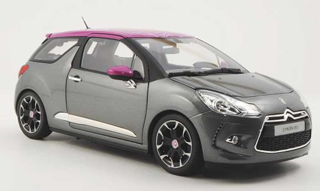 DS Automobiles DS3 1/18 Norev grijs/fuchsia 2011 modelauto