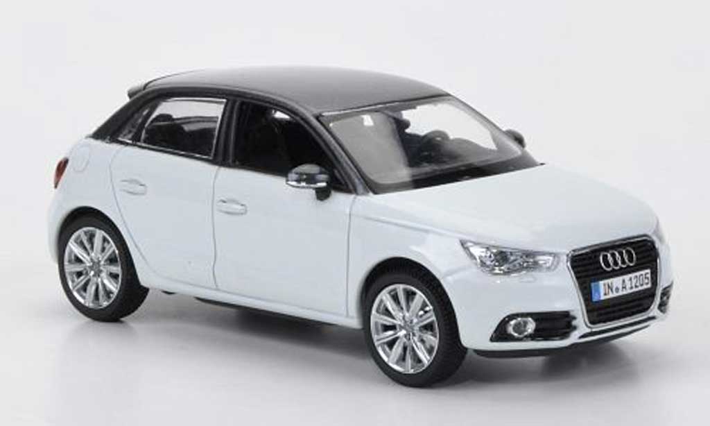 Audi A1 1/43 Kyosho Sportback grijs/grijs 2012 modelauto