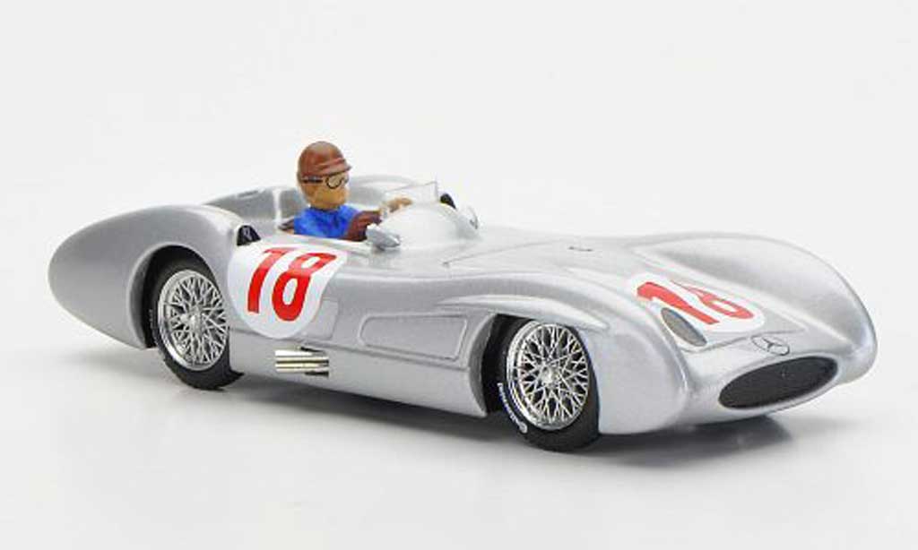 Mercedes W 196 1/43 Brumm C No.18 J.M.Fangio GP Italien 1955 modelauto