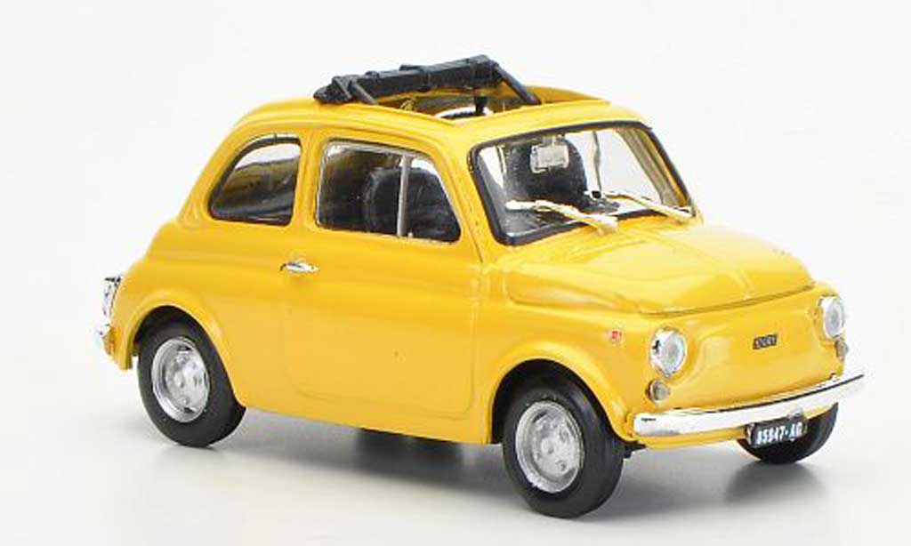 Fiat 500 R 1/43 Brumm R geelbeige ge?ffnetes Faltdach 1972 modelauto