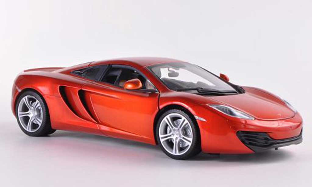 McLaren F1 2011 1/18 Minichamps 2011 MP4-12C oranje modelauto