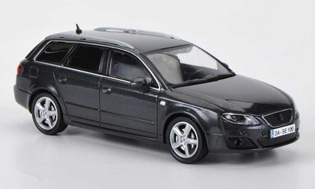 Seat Exeo 1/43 Hachette ST grijs modelauto