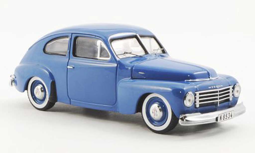 Volvo PV 1/43 Premium X 444 blauw 1944 modelauto