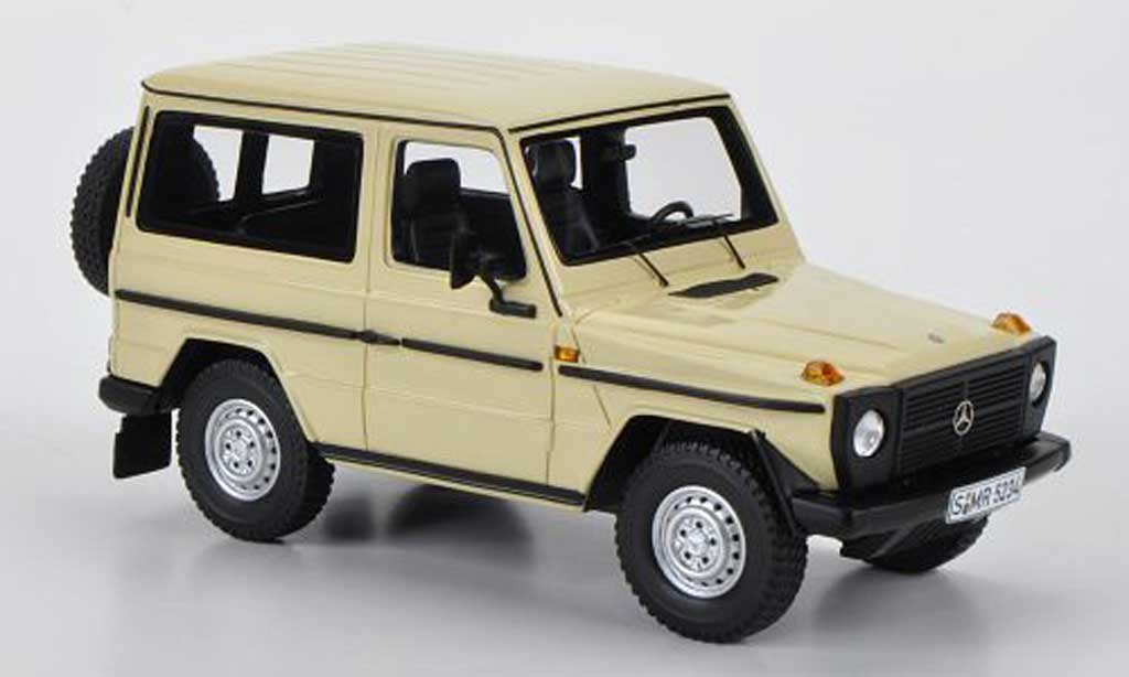 Mercedes 230 G 1/43 Spark G G (W460) beige 1979 modelauto