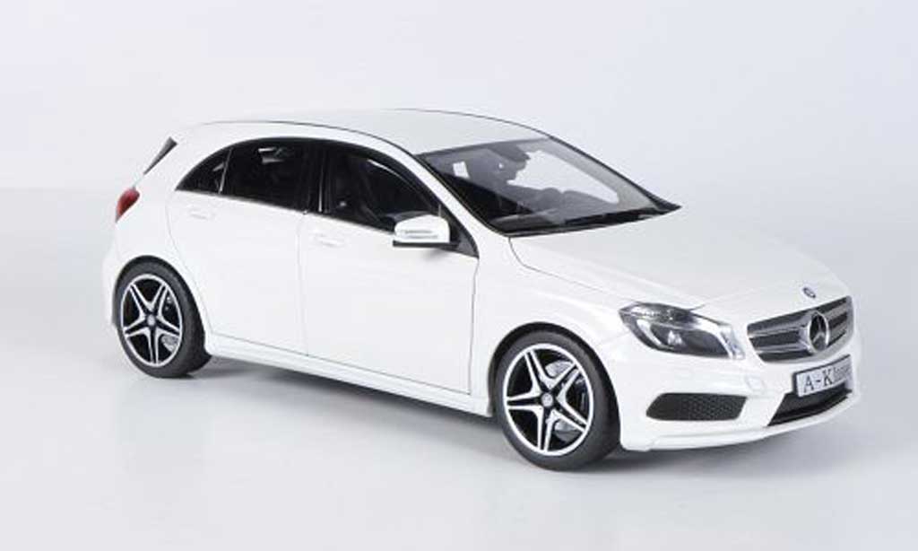 Mercedes Classe A 1/18 Norev (W176) wit 2012 modelauto