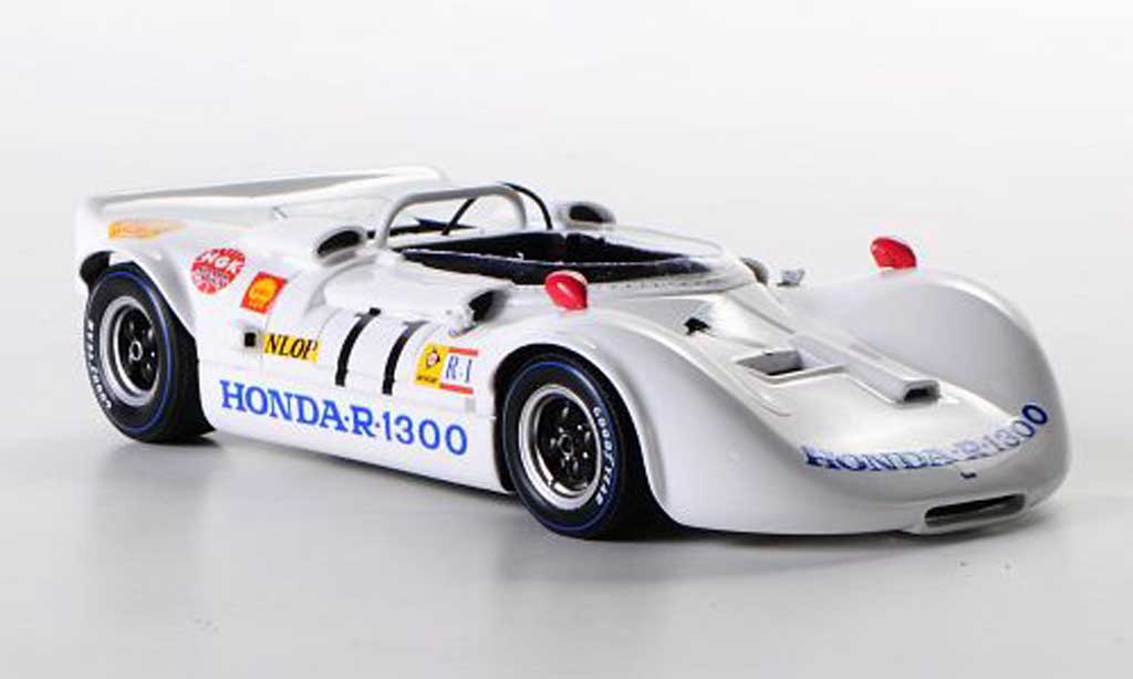 Honda R-1300 1/43 Ebbro No.11 N.Kuniomi / T.Matsunaga 1000km Suzuka 1969 modelauto