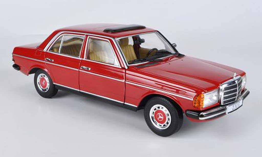 Mercedes 230 1/18 Revell E (W123) rood modelauto