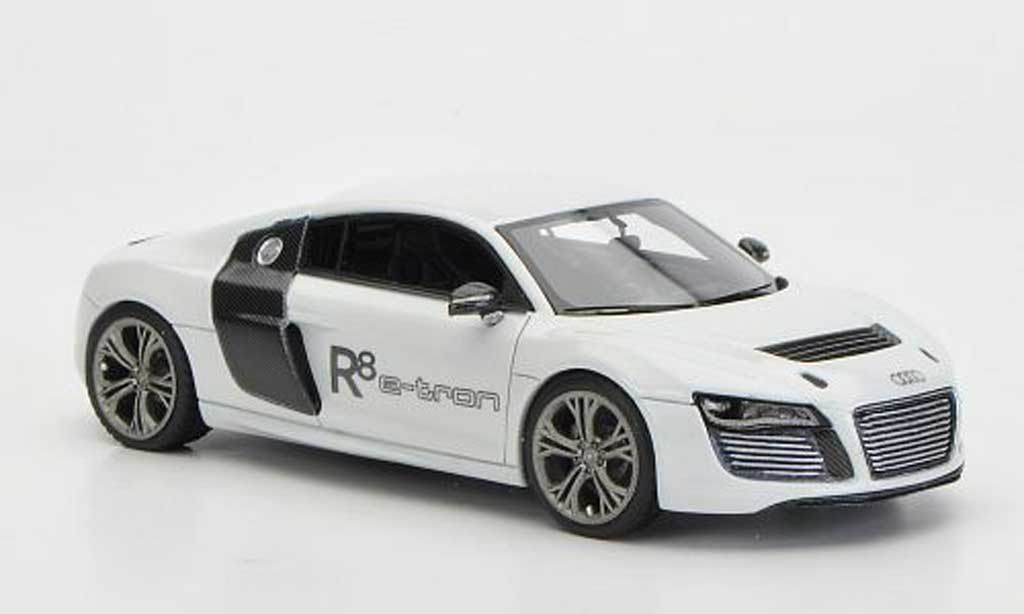 Audi R8 e-tron 1/43 Look Smart e-tron Concept wit/carbonoptik modelauto