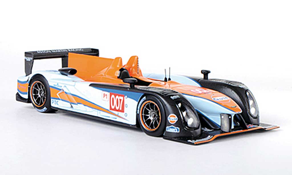 Aston Martin AMR One 1/43 IXO No.007 Gulf Presentationsfahrzeug 2011 modelauto