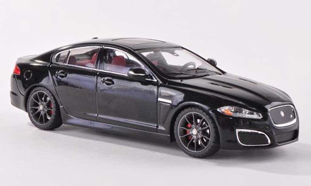 Jaguar XF R 1/43 IXO R zwart 2010 modelauto