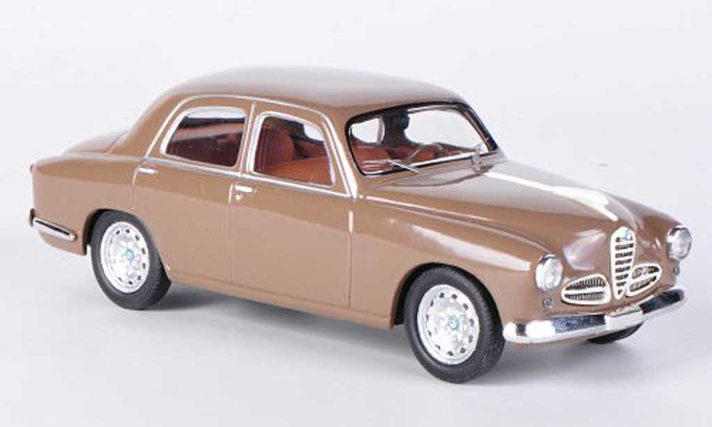 Alfa Romeo 1900 1/43 M4 Berlina bruin 1976 modelauto