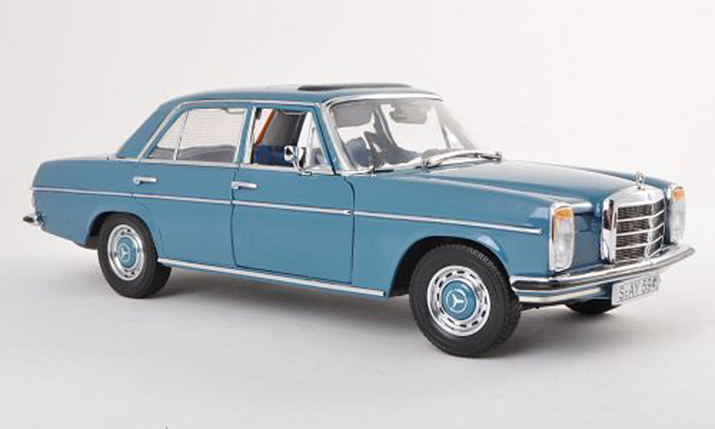 Mercedes 220 1/18 Sun Star (W115) blauw Strich 8 1968 modelauto