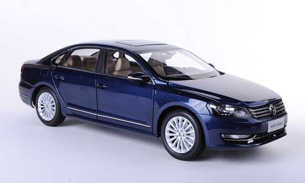 Volkswagen Passat 1/18 Paudi (NMS) blauw Asien-Version 2011 modelauto