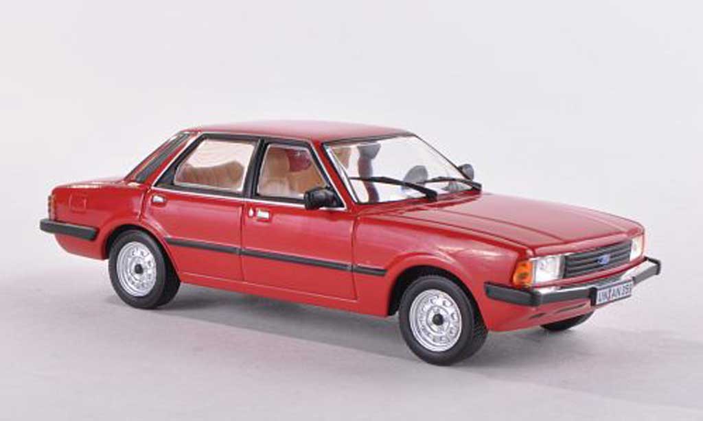 Ford Taunus 1980 1/43 WhiteBox 1980 2.0 GL rood modelauto