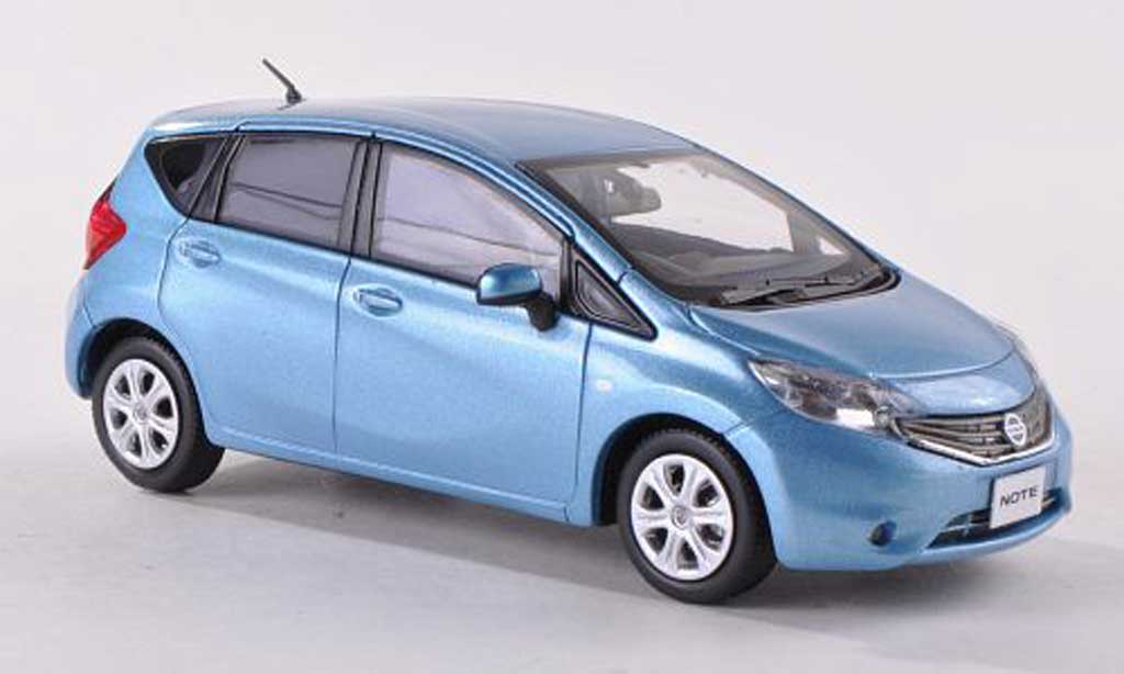 Nissan Note 1/43 J Collection clair-blauw RHD 2013 modelauto