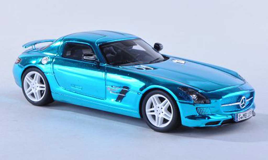 Mercedes SLS 1/43 Spark AMG E-conduire clair-blauw 2012 modelauto