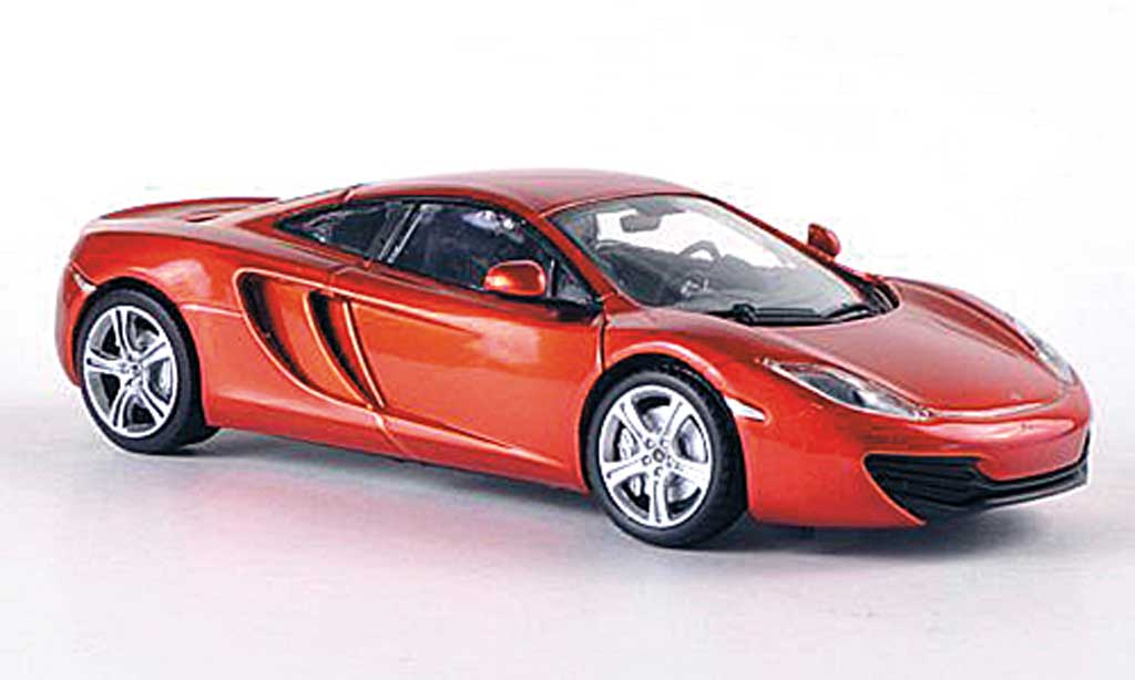 McLaren MP4-12C 1/43 Minichamps oranje mit Figur 2011 modelauto