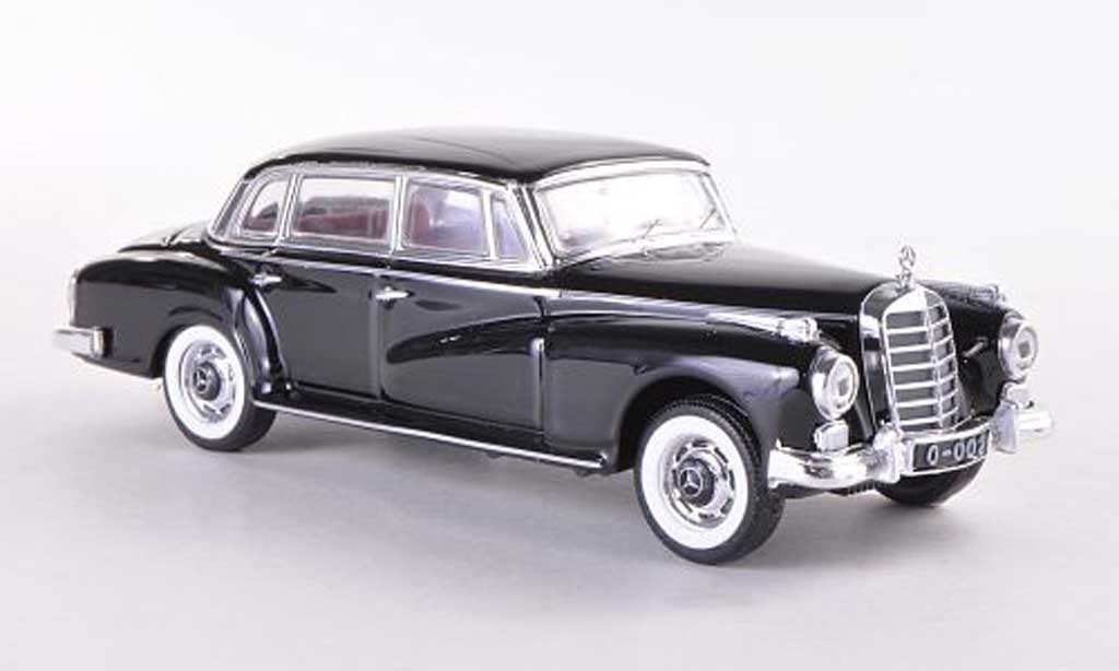 Mercedes Adenauer 1/43 Rio zwart 1951 modelauto