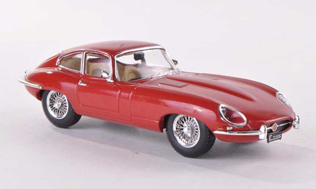 Jaguar E-Type 1961 1/43 IXO 1961 Coupe Series 1 rood LHD modelauto
