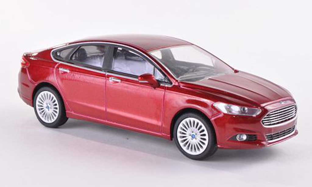 Ford Fusion 1/43 Greenlight rood 2013 modelauto