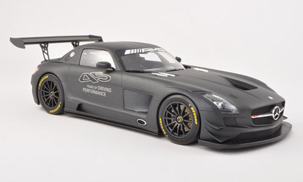 Mercedes SLS 1/18 Minichamps AMG GT3 45 Years of Driving Performance lumineuses-zwart 2013 modelauto
