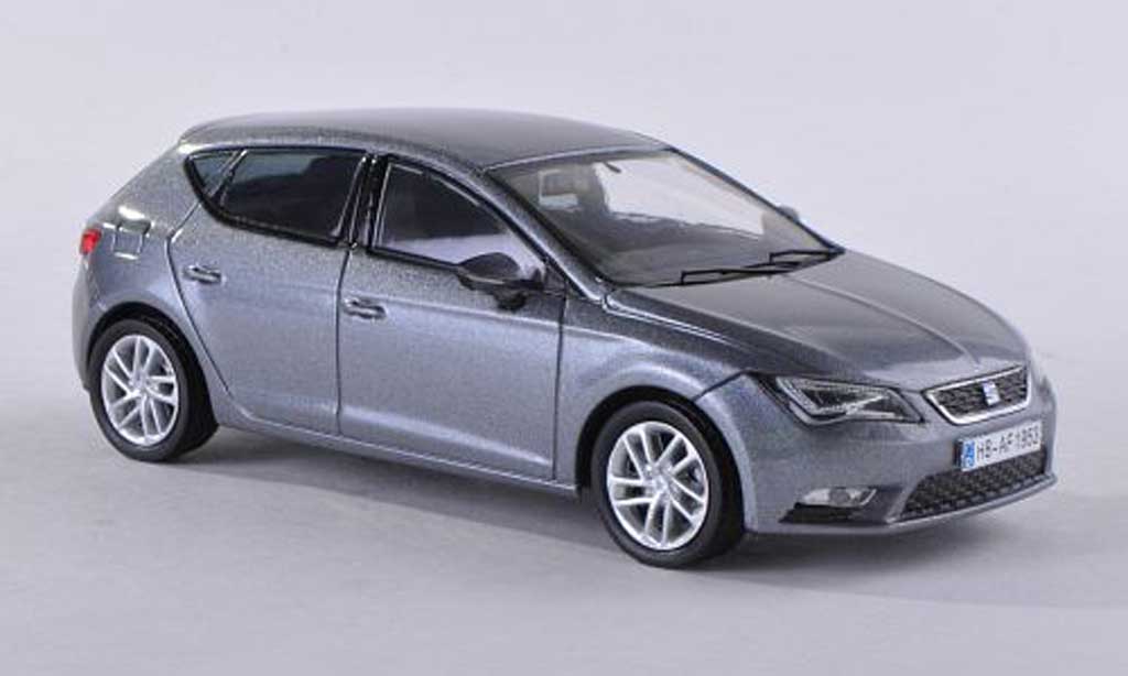 Seat Leon 1/43 Seat grijs 2012 modelauto