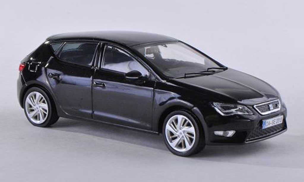 Seat Leon 1/43 Seat zwart 2012 modelauto