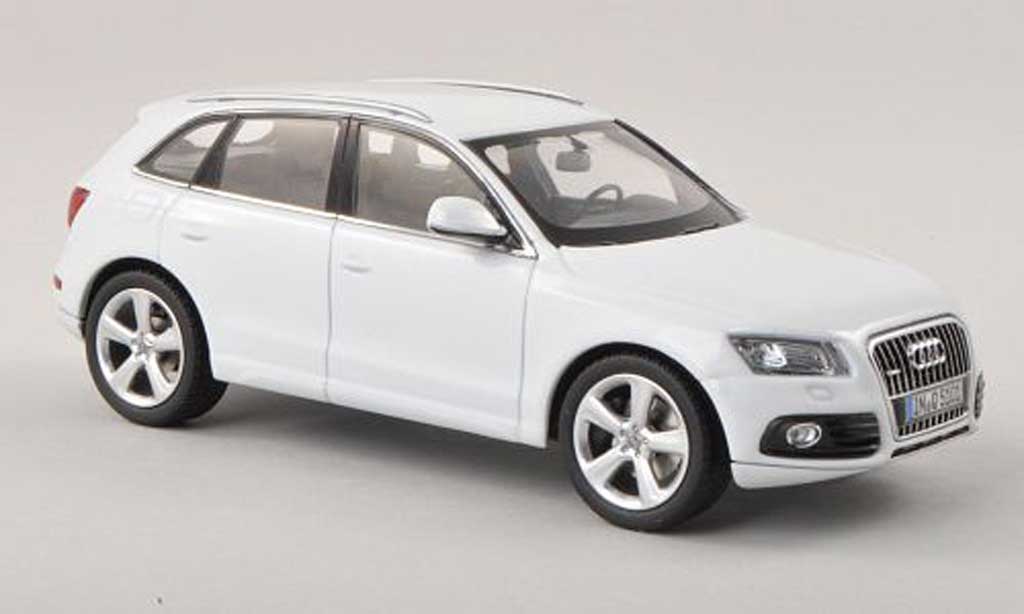 Audi Q5 1/43 Schuco wit 2013 modelauto