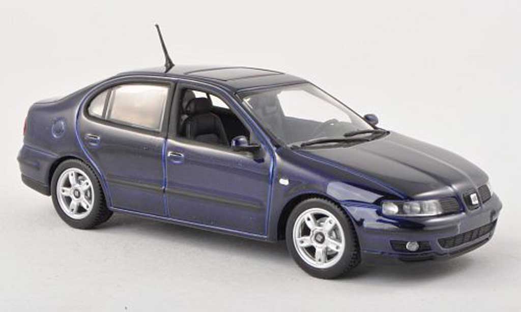 Seat Toledo 1/43 Minichamps zwart-blauw modelauto