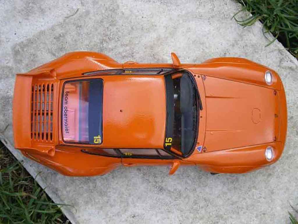 Porsche 911 GT2 street version oranje 1/18 Ut Models