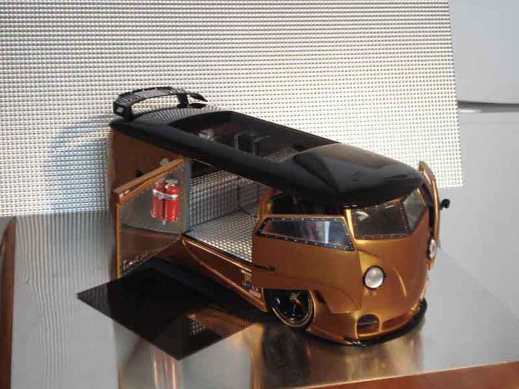 Volkswagen Combi Base techart rs 1/18 Solido