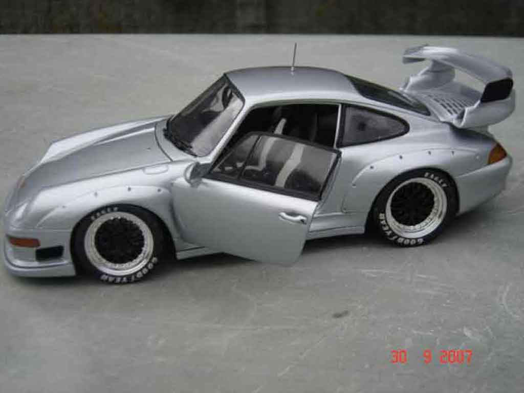 Porsche 911 GT2 evo street grijs polaire 1/18 Ut Models