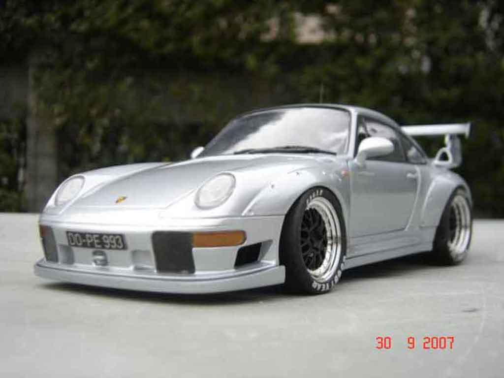 Porsche 993 GT2 1/18 Ut Models GT2 evo street grijs polaire modelauto