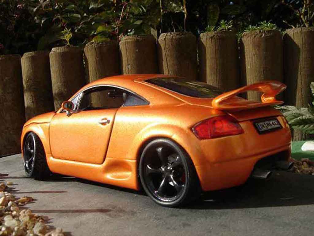Audi TT coupe 1/18 Revell coupe oranje tuning jantes techart modelauto