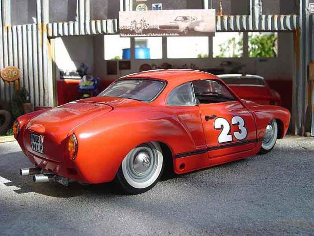 Volkswagen Karmann Ghia Base ghia rood 1/18 Solido