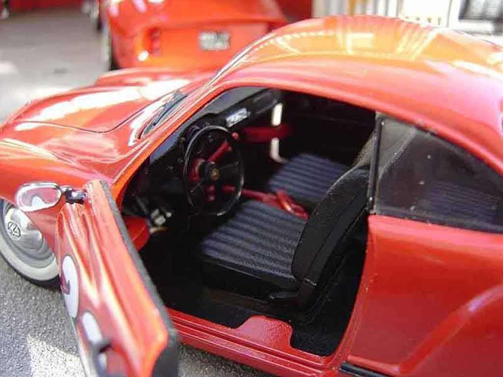 Volkswagen Karmann Ghia Base ghia rood 1/18 Solido