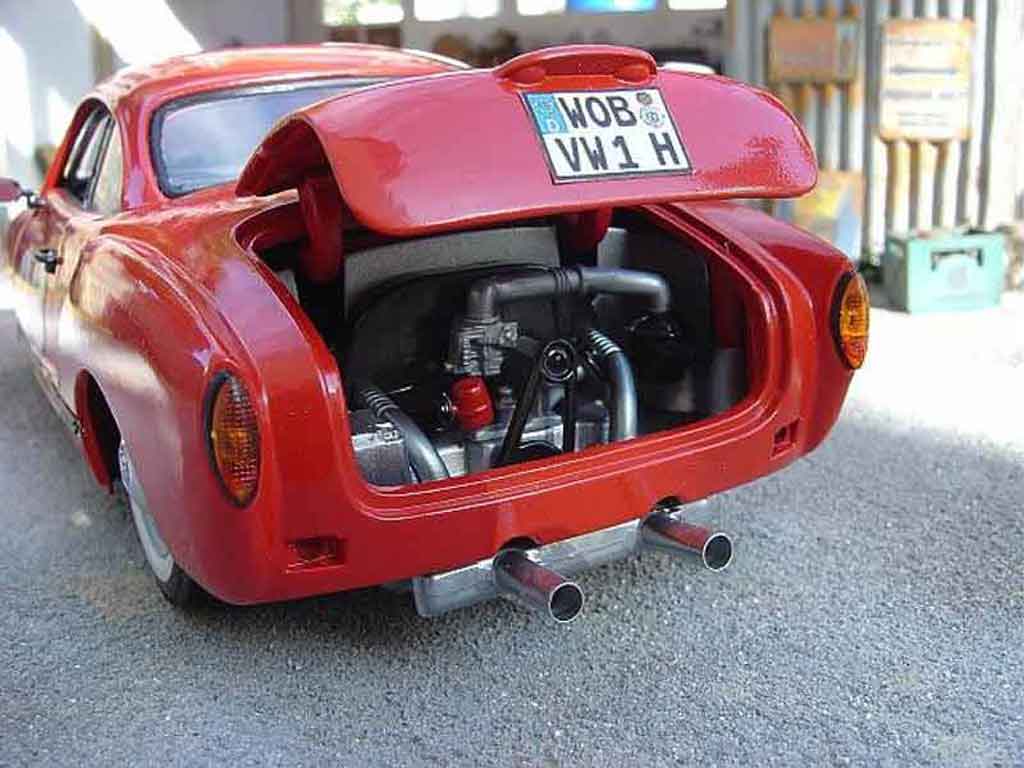 Volkswagen Karmann Ghia Base ghia rood 1/18 Solido