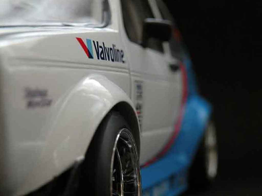 Volkswagen Golf GTI competition 1/18 Solido