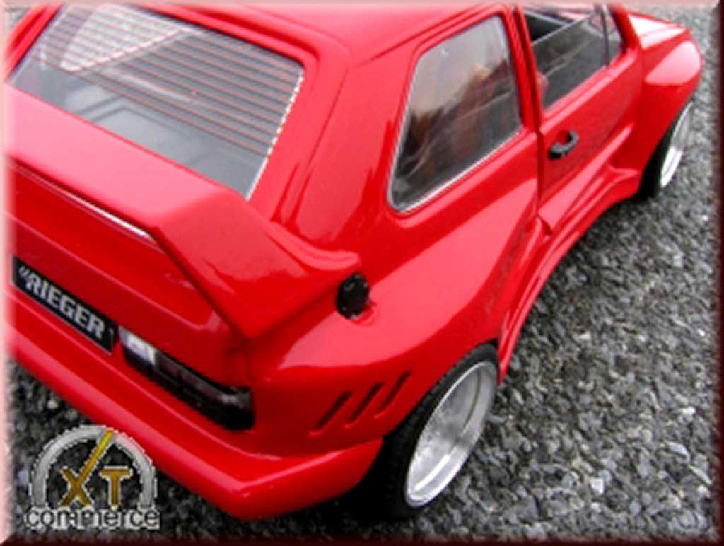 Volkswagen Golf GTI rood kit rieger extra large et jantes bord larges 16 pouces 1/18 Solido