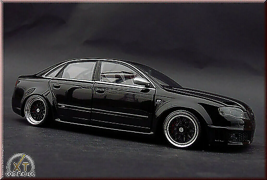 Audi RS4 berline zwart jantes BBS 18 pouces 1/18 Minichamps