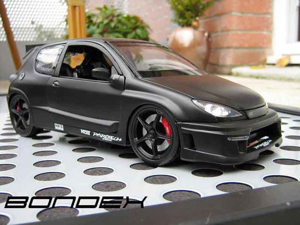 Peugeot 206 RC 1/18 Norev RC paroodech 3 portes zwart modelauto