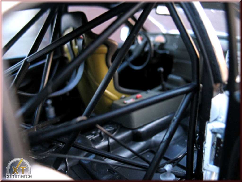 Opel Omega Lotus 3000 wit jantes 19 pouces bbs 1/18 Minichamps