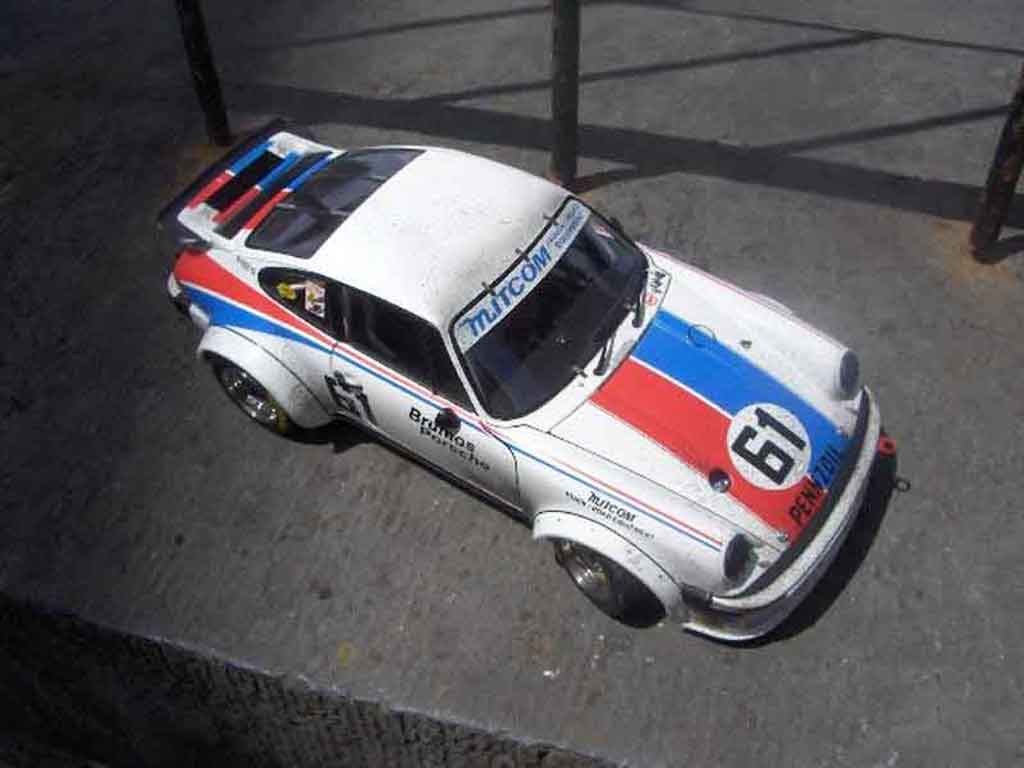 Porsche 934 Base rsr #61 brumos finish line 1/18 Exoto