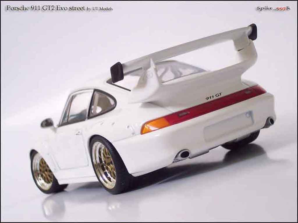 Porsche 911 GT2 evo street 1/18 Ut Models
