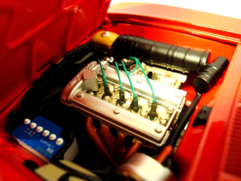 Alfa Romeo 1750 gtv 1967 rood jantes alu 13 pouces 1/18 Autoart