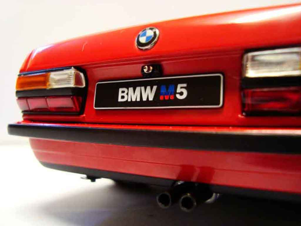 Bmw M5 tuning E28 rood jantes bbs 17 pouces 1/18 Autoart