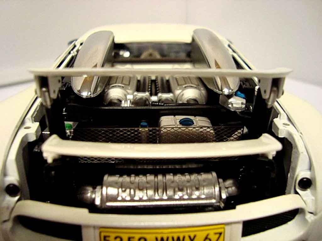 Bugatti Veyron coupe 16.4 perle blauw 1/18 Autoart