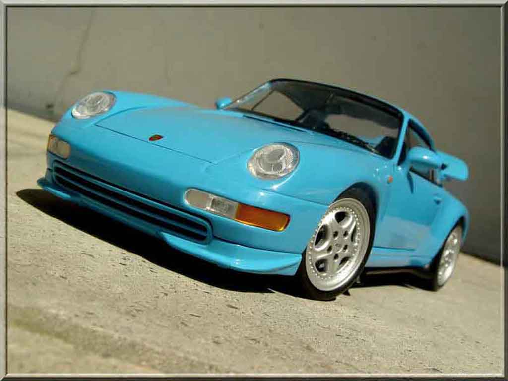 Porsche 911 RS Carrera blauw 1/18 Ut Models