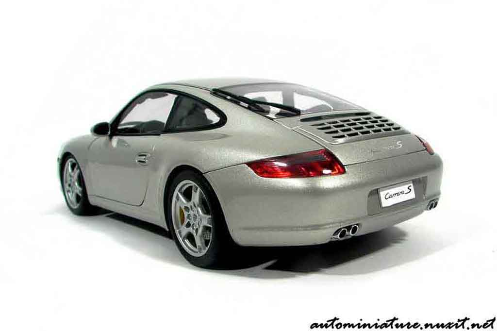 Porsche 997 S 1/18 Autoart Carrera S grijs polaire modelauto