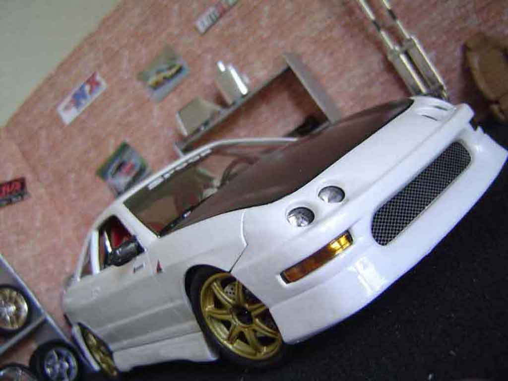 Honda Integra Type R 1/18 Hot Wheels Type R spoon modelauto